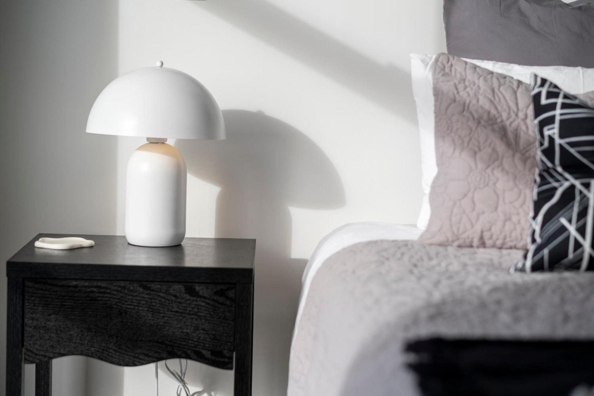 Luxury 2 Bed Townhome In Cbd Christchurch Exteriör bild