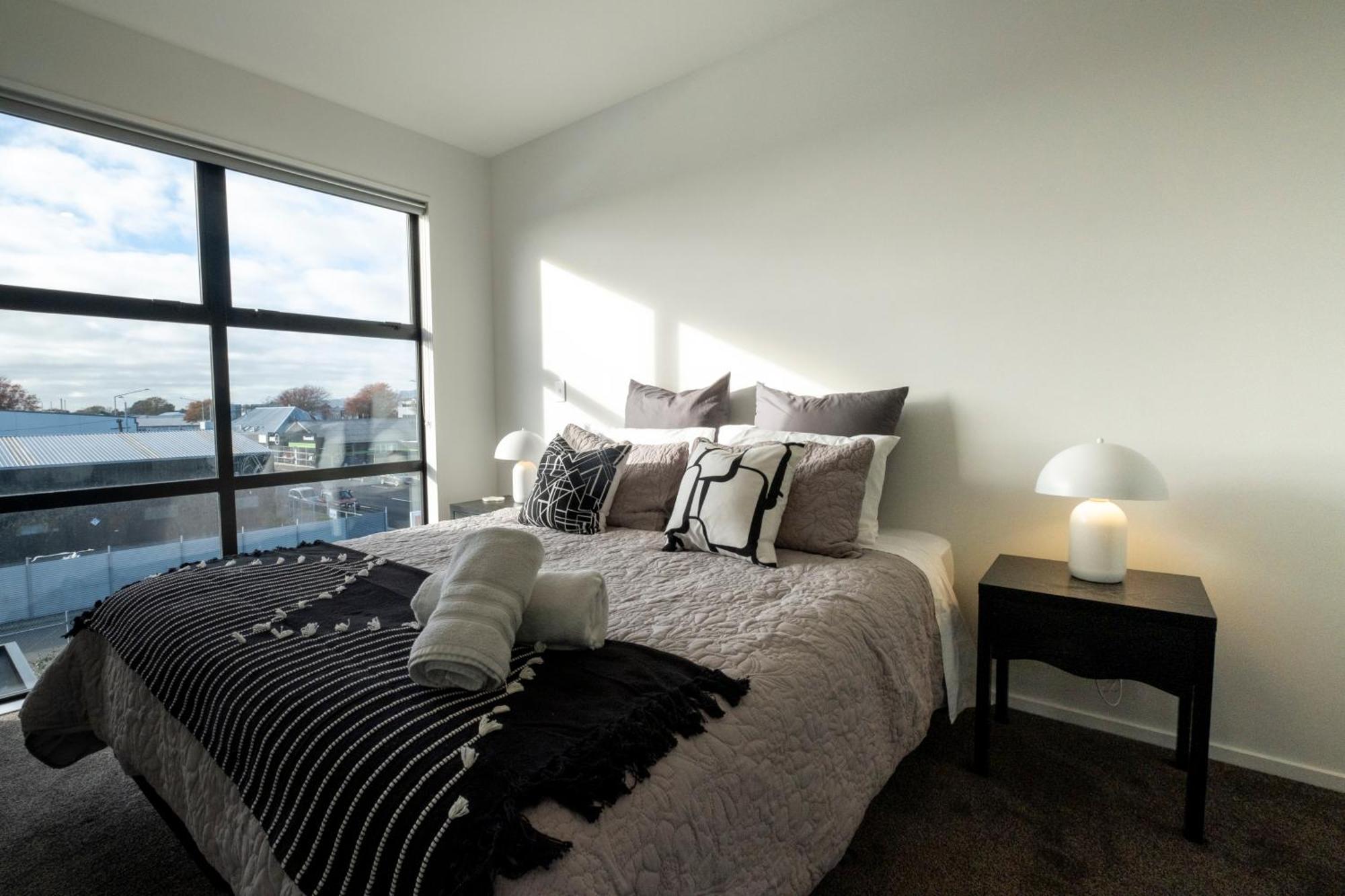 Luxury 2 Bed Townhome In Cbd Christchurch Exteriör bild